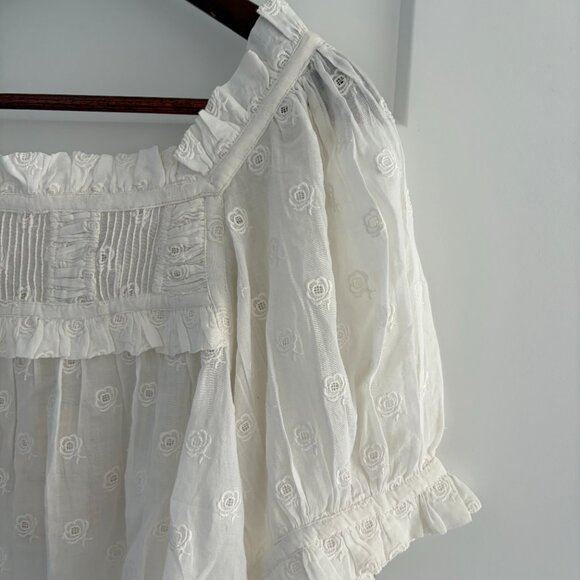 DOEN Sz S Frances Top with White Embroidered Flowers - Picture 5 of 5